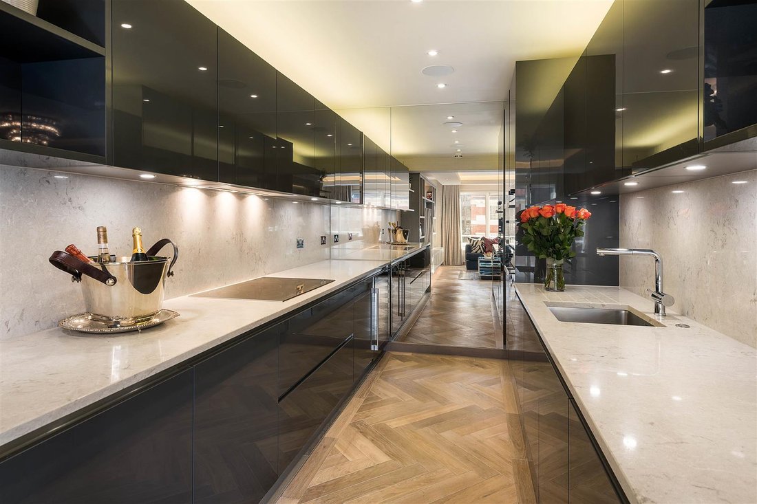 Apartment in Knightsbridge, Kensington And Chelsea, England 4 - 18062979