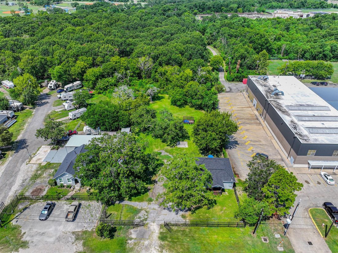House in La Porte, Texas, United States 5 - 18063616