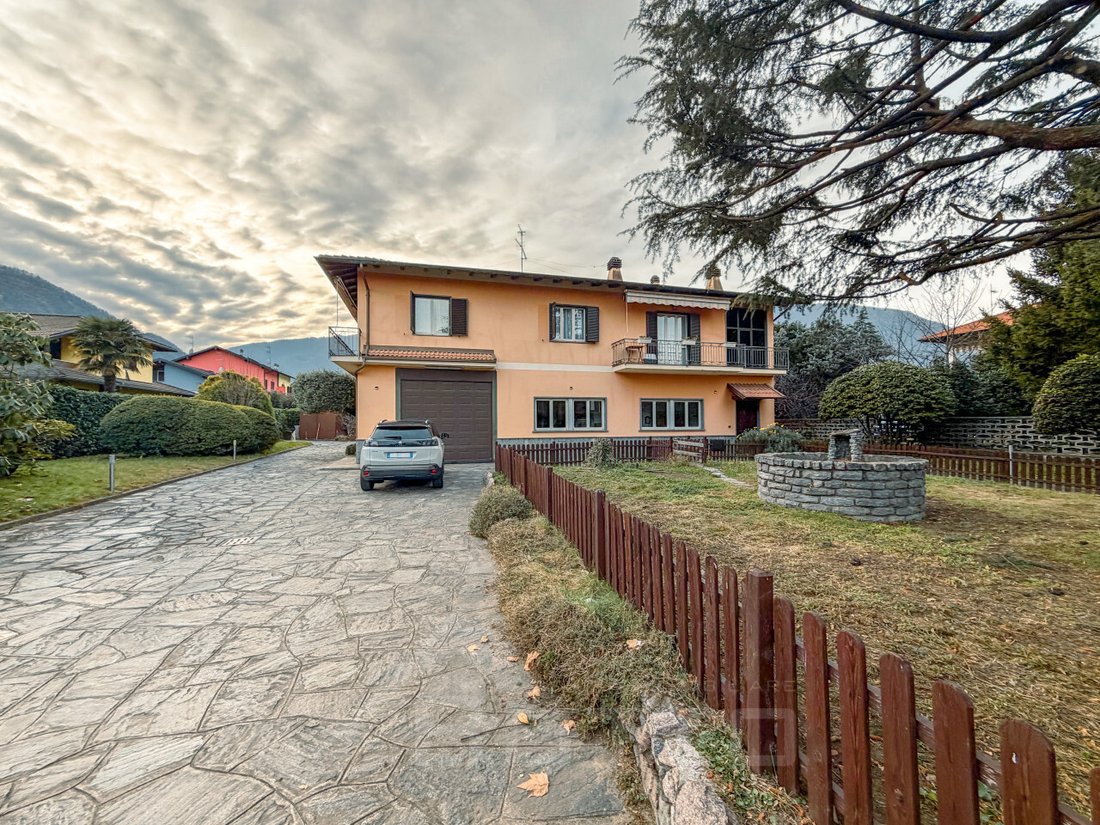 Villa in Cecca-Agagliate, Piedmont, Italy 1 - 18062586