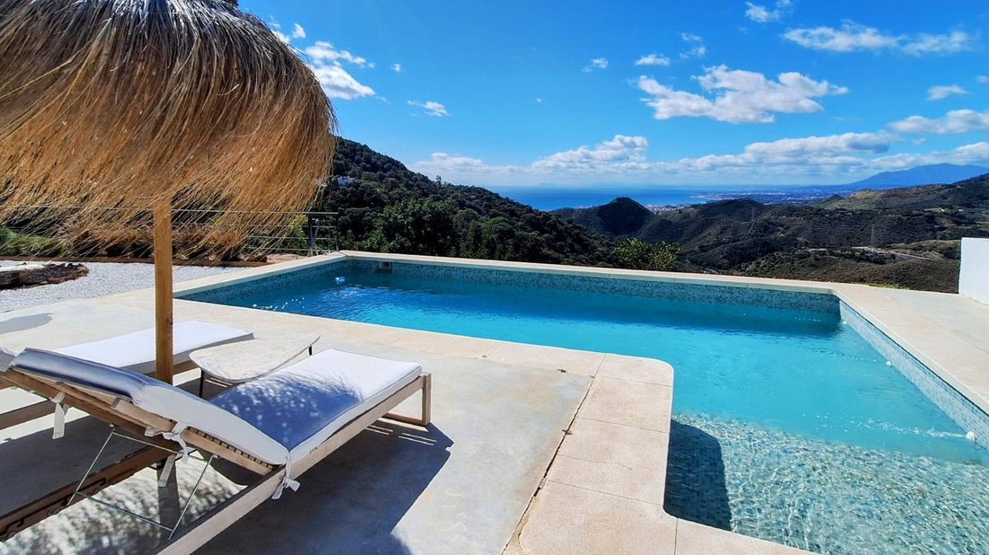 Villa in Marbella, Andalusia, Spain 1 - 18061256