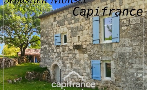 House in Saint-Robert, Nouvelle-Aquitaine, France 1