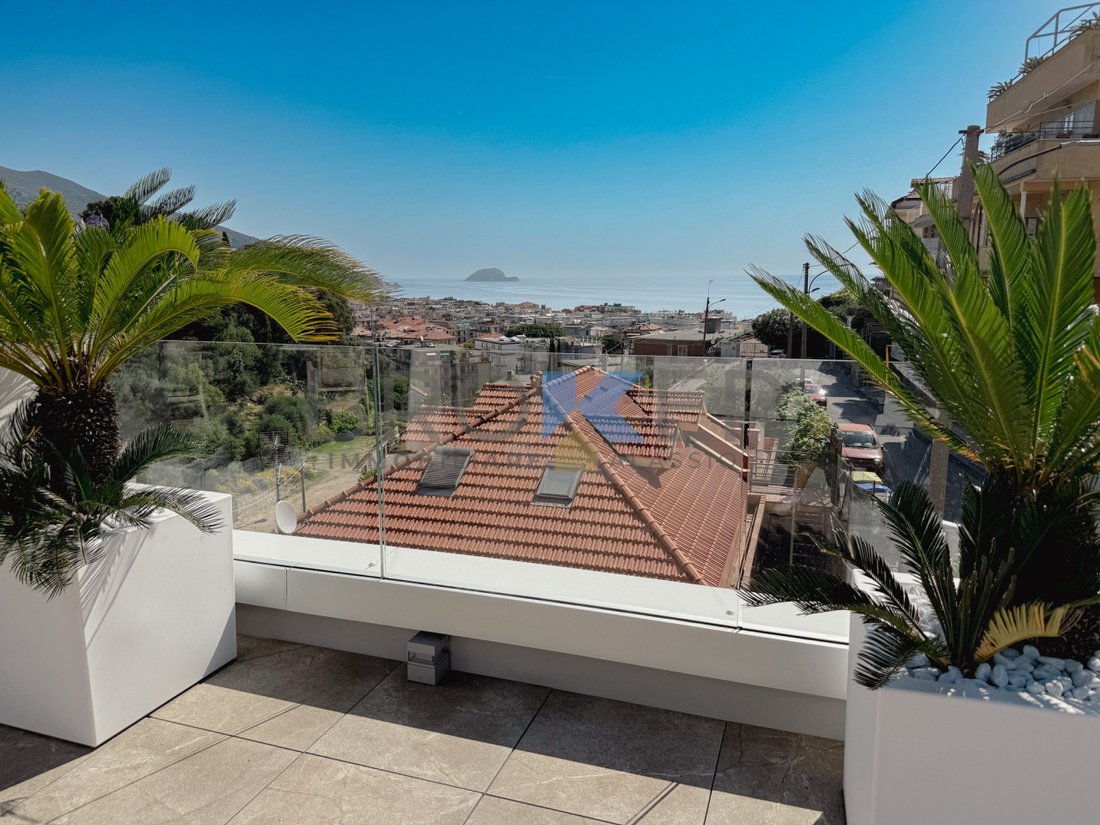 Apartment in Western Hill, Alassio, Liguria 3 - 18063722