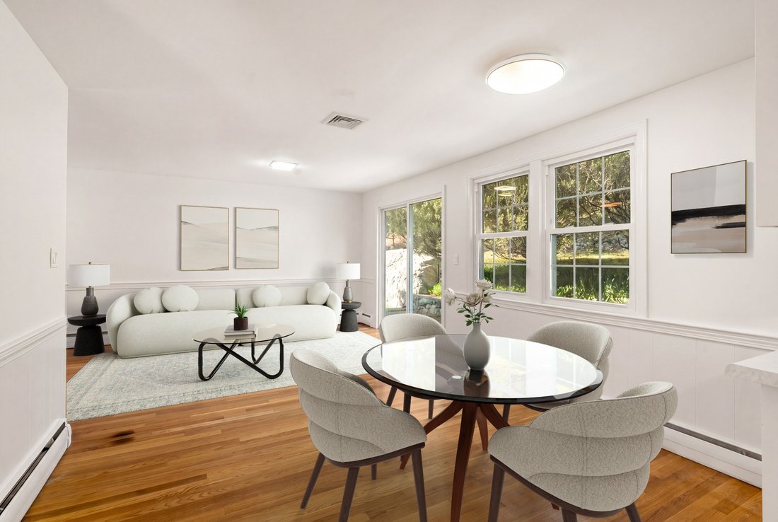 House in Weston, Massachusetts, United States 2 - 18063680