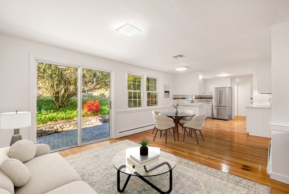 House in Weston, Massachusetts, United States 1 - 18063680