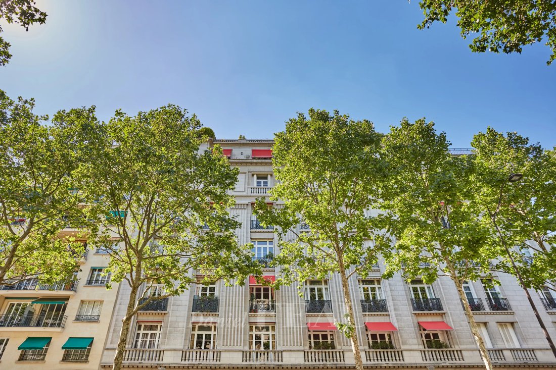 Apartment in Ecole Militaire, Paris 7e Arrondissement, Paris 2 - 18063690