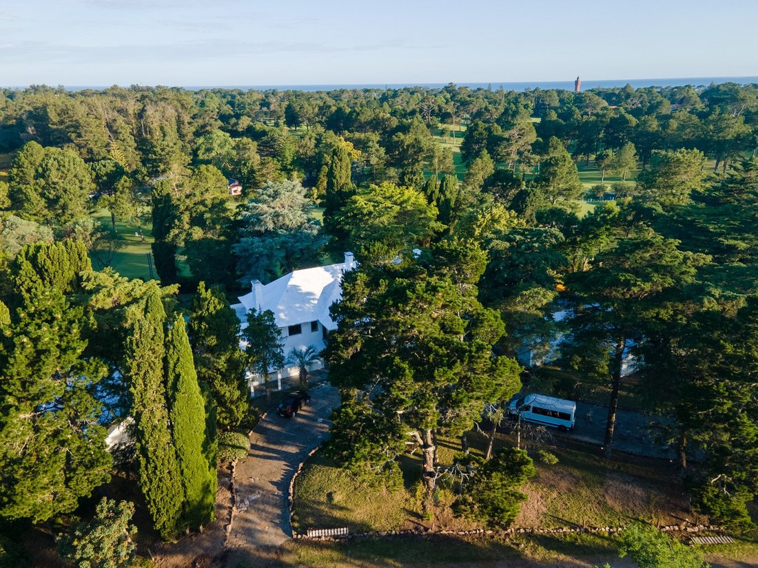 House in Punta del Este, Maldonado Department, Uruguay 2 - 15668763
