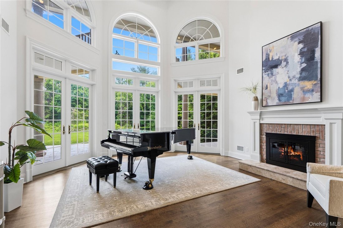 House in Syosset, New York, United States 5 - 18037674