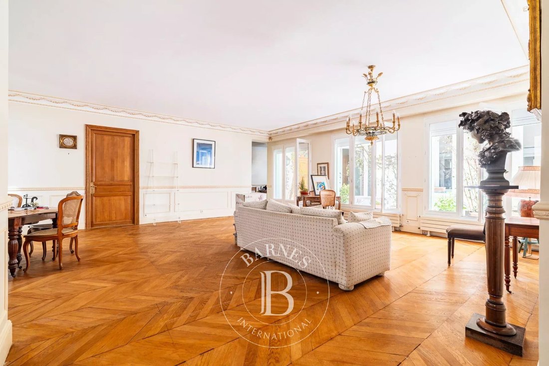 Apartment in Chaillot, Paris 16e Arrondissement, Paris 3 - 18064617