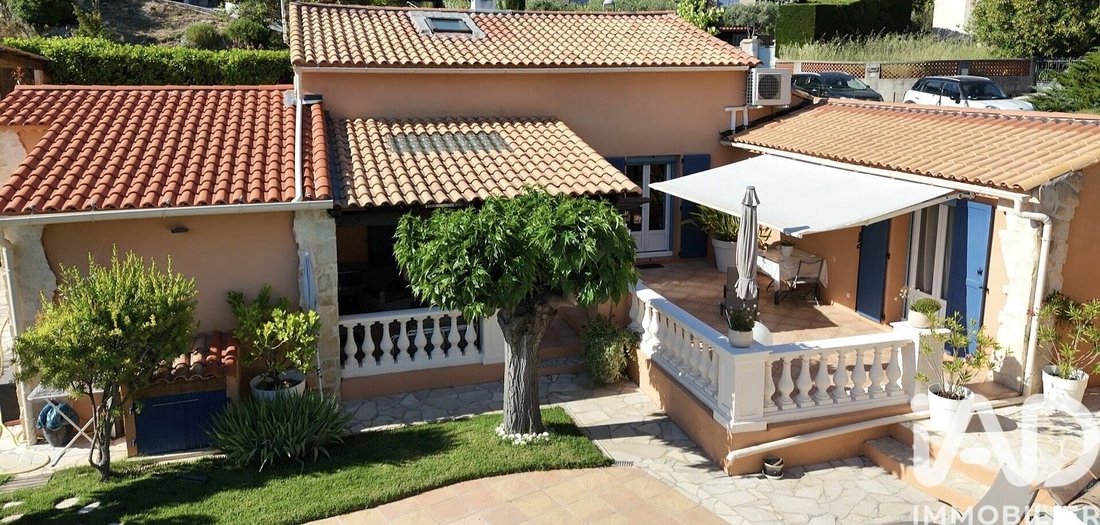 House in Taradeau, Provence-Alpes-Côte d'Azur, France 1 - 17808410