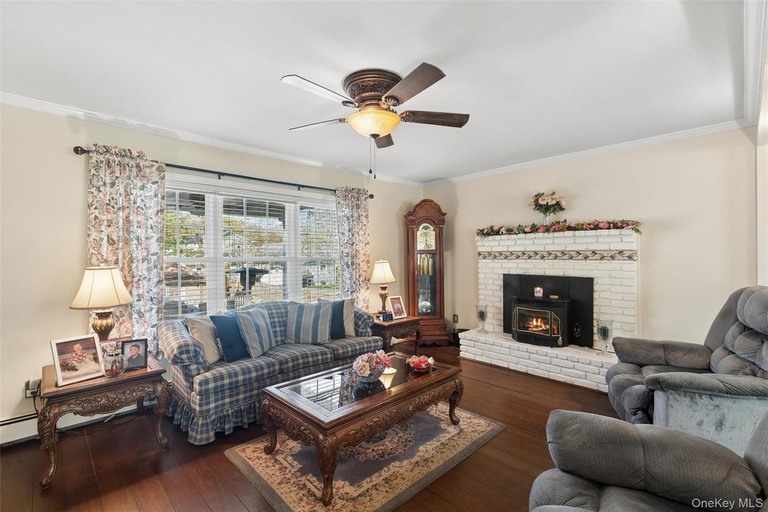 House in Southold, New York, United States 4 - 17872959