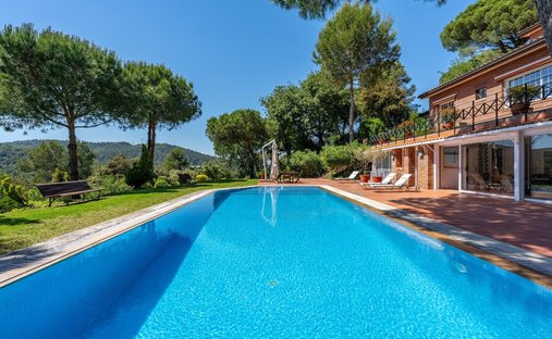 Villa in Sarrià-Sant Gervasi, Barcelona, Spain 1
