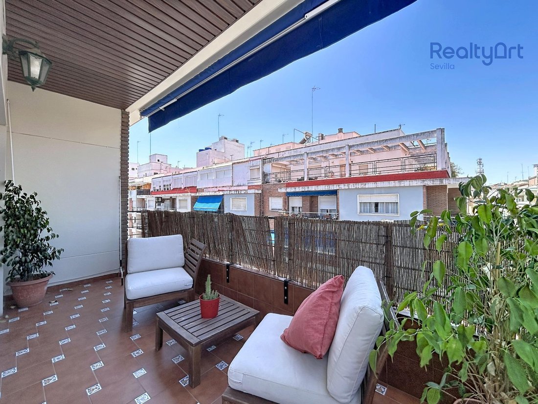 Apartamento en Los Remedios, Sevilla, España 1 - 18061352