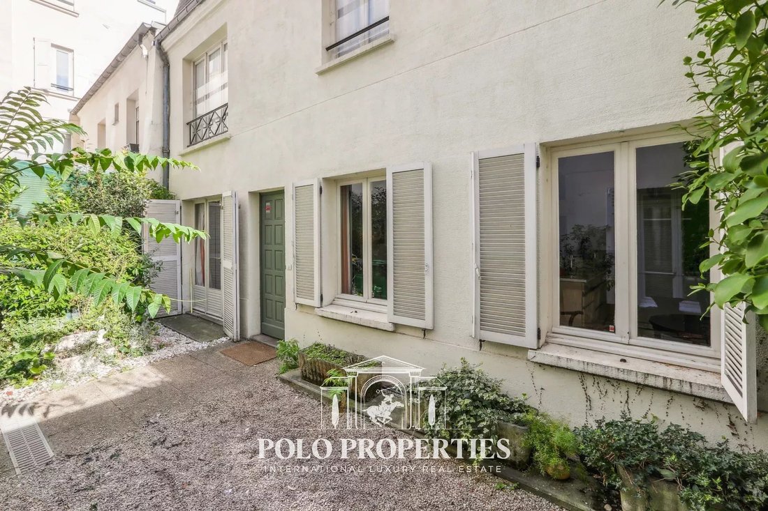 Townhouse in Gros Caillou, Paris 7e Arrondissement, Paris 2 - 18064501