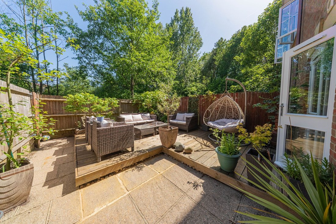 House in Bolnore, Haywards Heath, England 2 - 18063828