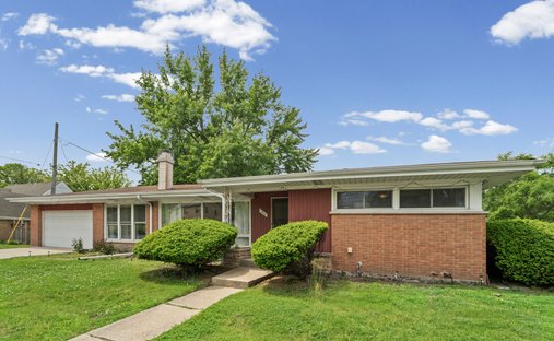 House in Morton Grove, Illinois, United States 1