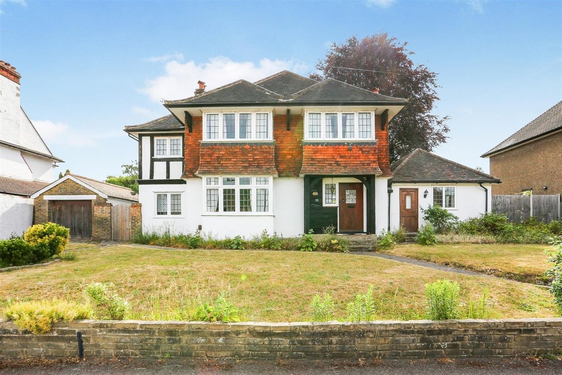 House in Cheam, London Borough of Sutton, England 1 - 16702364