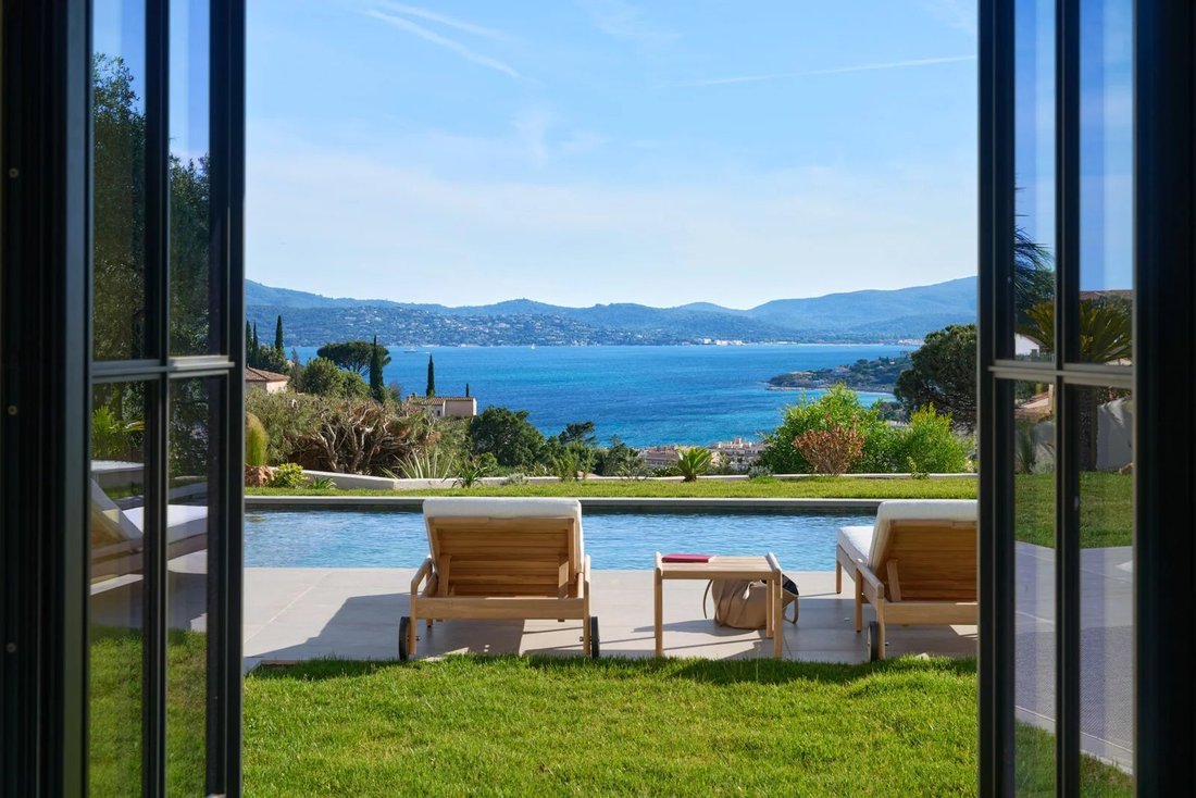 Villa in Nartelle-Noyer-Bellevue-bd des Sardinaux, Sainte-Maxime, France 4 - 18064511