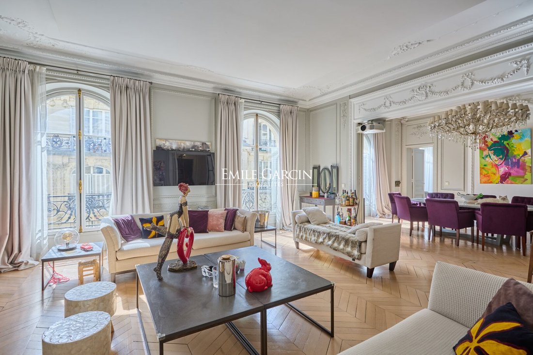 Apartment in Pereire-Malesherbes, Paris 17e Arrondissement, Paris 1 - 18061465
