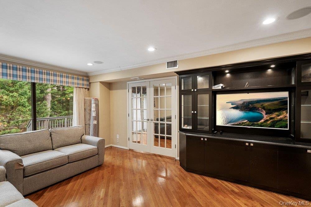 Condo in Jericho, New York, United States 4 - 17948406