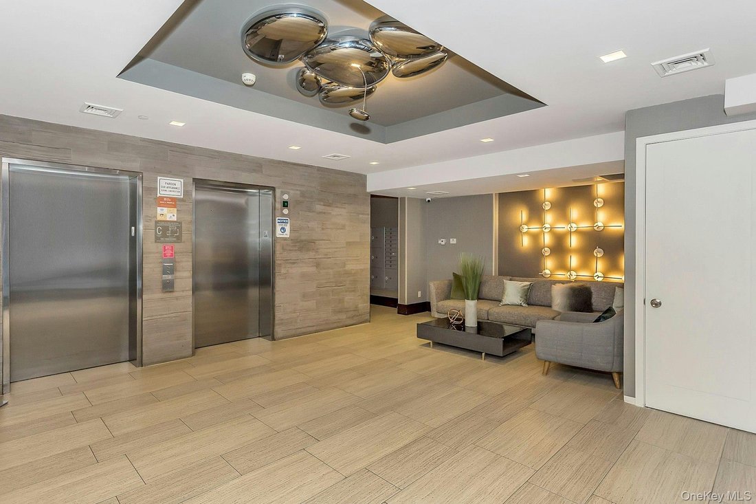 Condo in New York, New York, United States 4 - 18063841