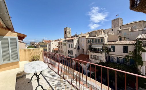 Apartment in Vieille Ville, Antibes, France 1