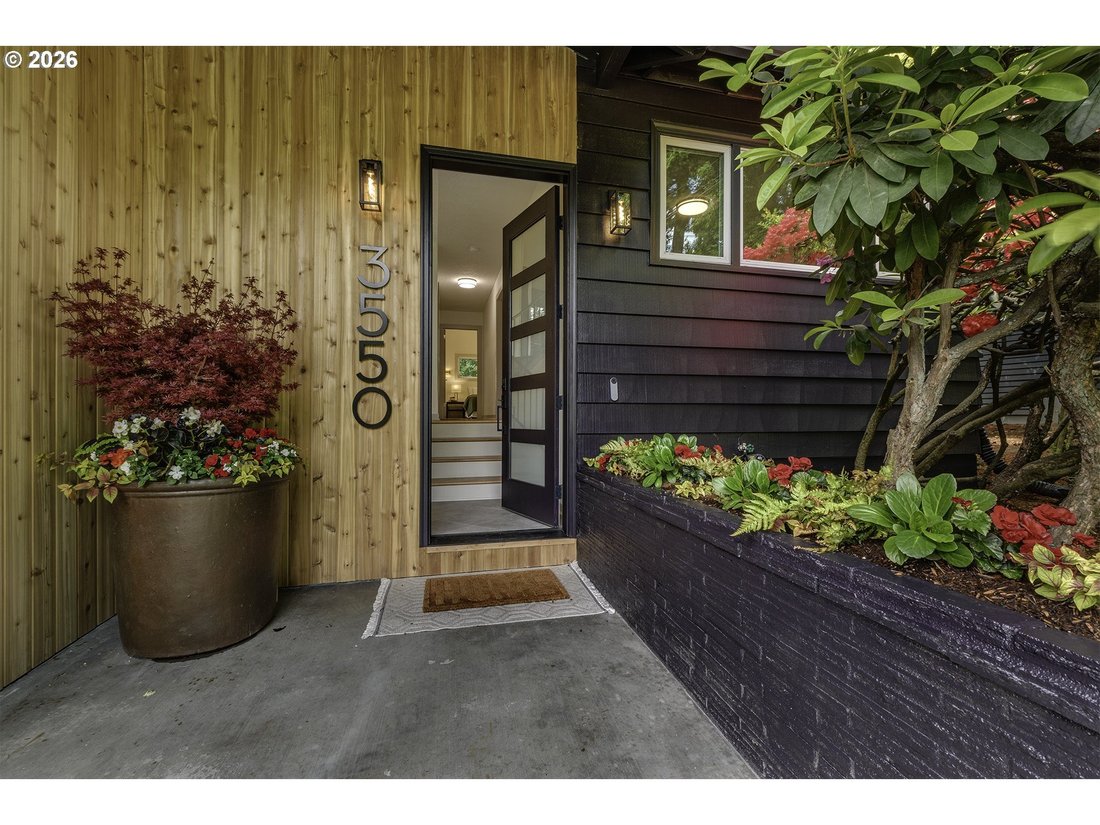 House in Lake Oswego, Oregon, United States 3 - 18061644