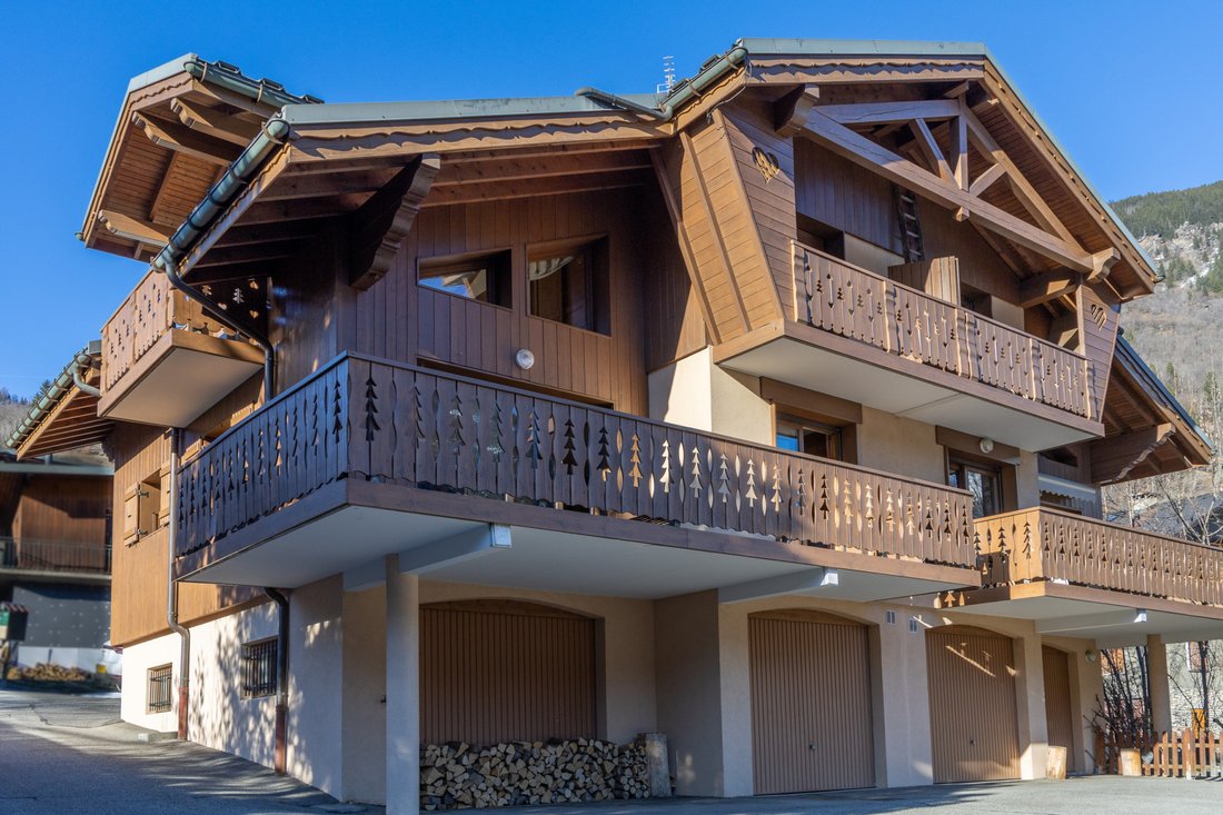 House in Bozel, Auvergne-Rhône-Alpes, France 1 - 18064047