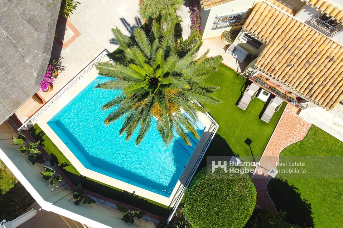 Villa in Torrevieja, Valencian Community, Spain 2 - 18064374