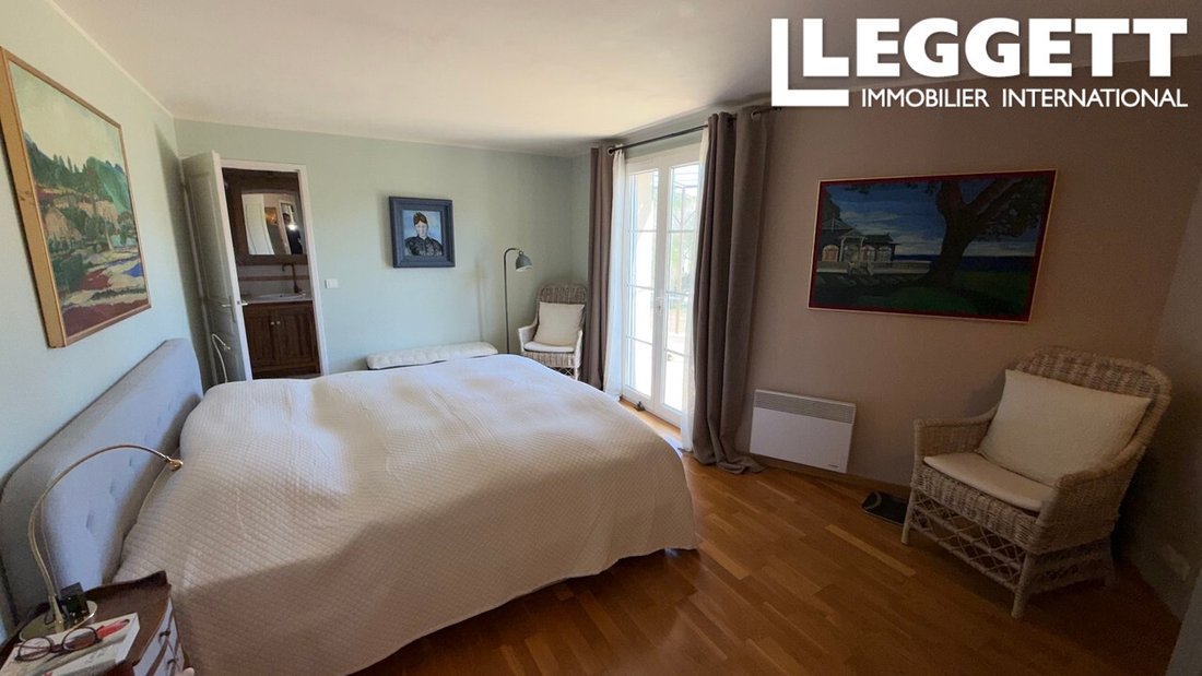 Villa in Cotignac, Provence-Alpes-Côte d'Azur, France 4 - 18064262