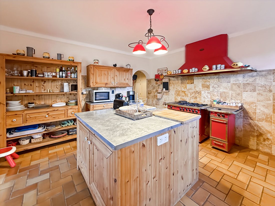 Villa in Zone Rurale Nord, Carpentras, France 3 - 18064888