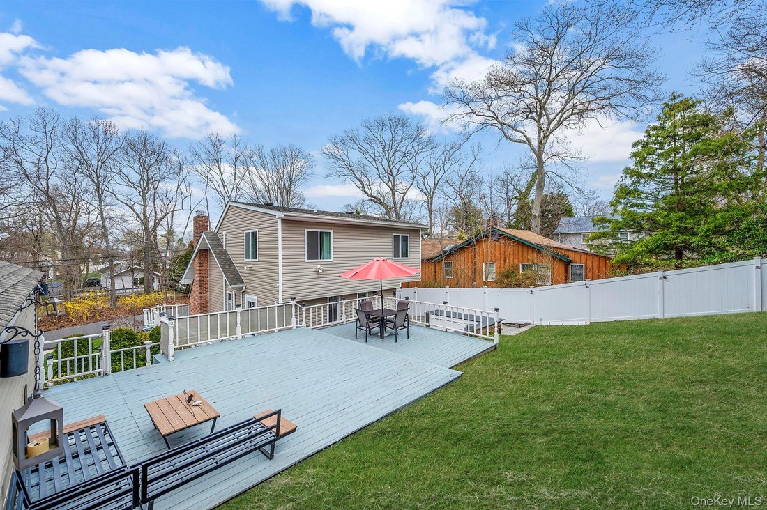 House in Rocky Point, New York, United States 3 - 17694509