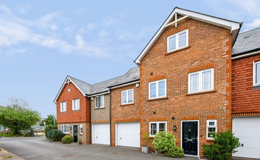 House in Okehurst, Billingshurst, England 1