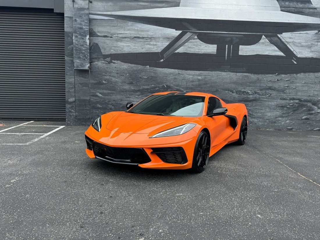 Coupe in Burbank, CA, United States 1 - 18061865