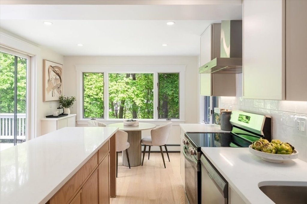 House in Needham, Massachusetts, United States 5 - 17902980