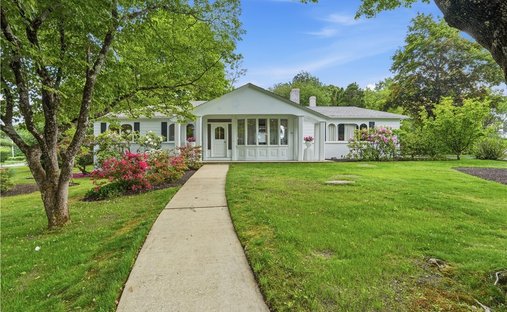 House in Cranston, Rhode Island, United States 1