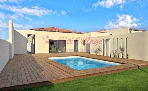 House in Ecarts, Narbonne, France 1