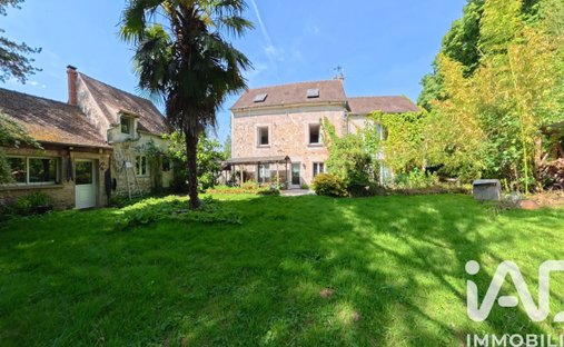 House in Seraincourt, Île-de-France, France 1