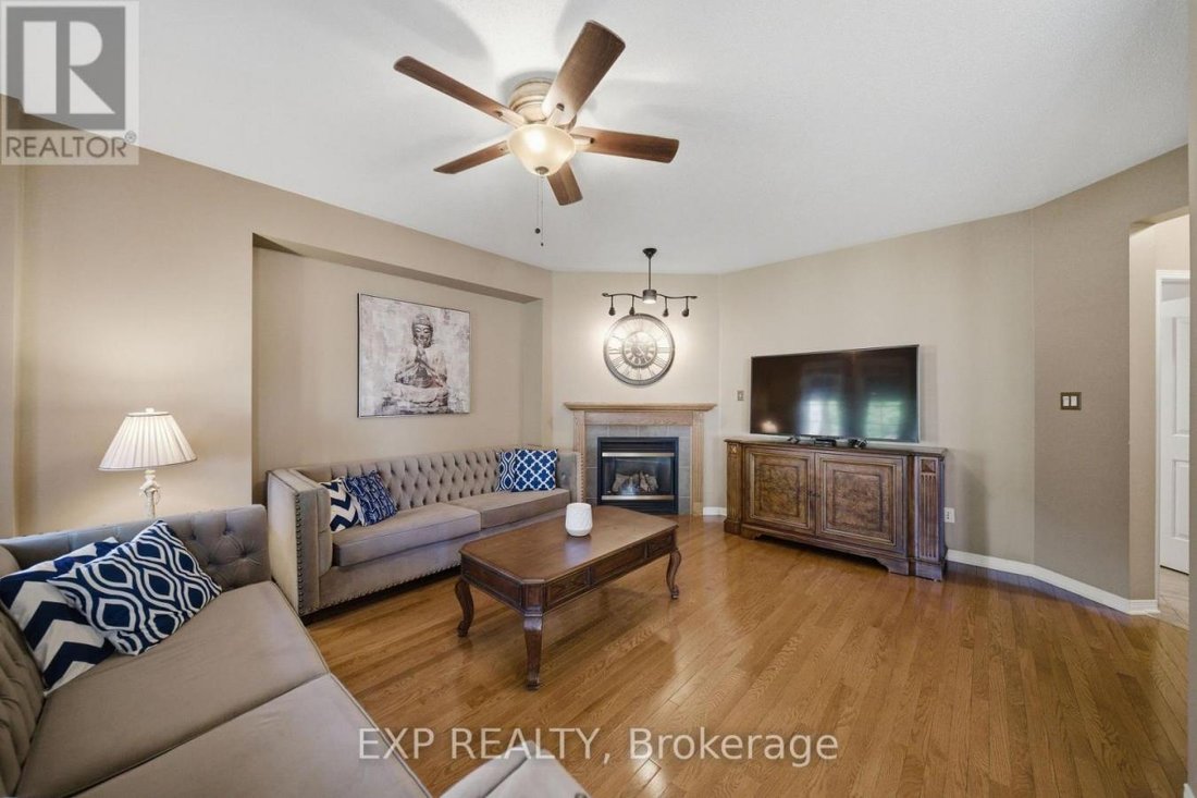 House in Ottawa, Ontario, Canada 4 - 18061277