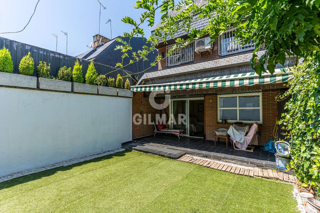 Townhouse in Fuencarral-El Pardo, Madrid, Spain 3 - 18062810