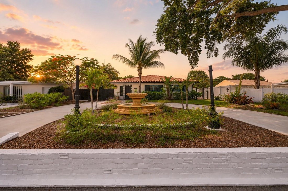House in St. Petersburg, Florida, United States 1 - 18063103