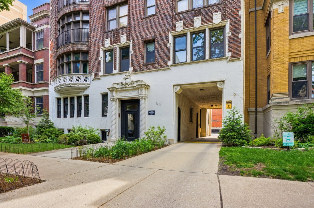 Condo in Chicago, Illinois, United States 2 - 18063486