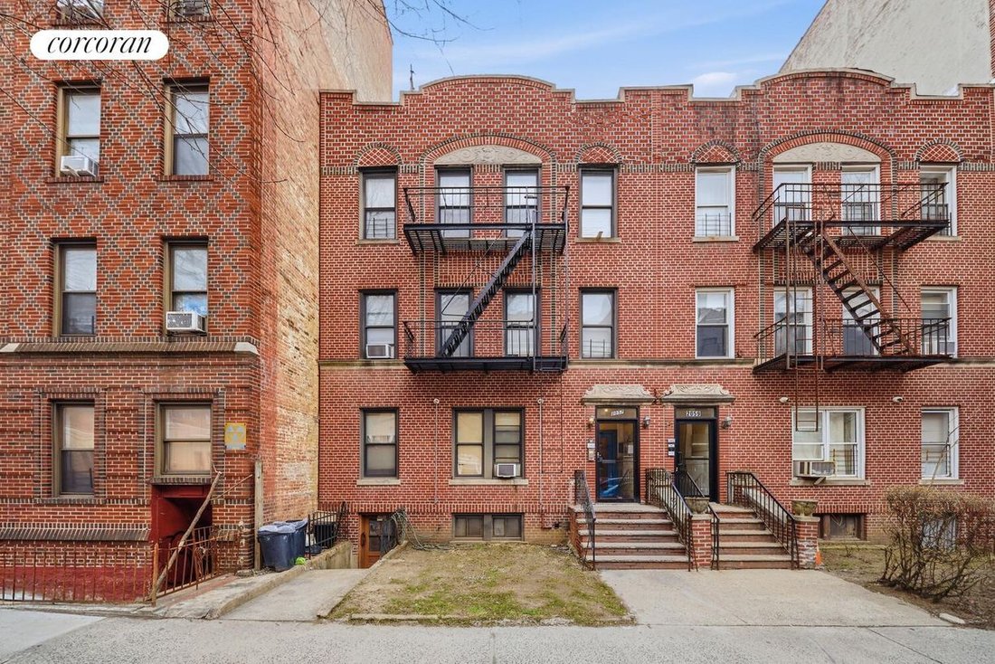House in New York, New York, United States 1 - 18062345