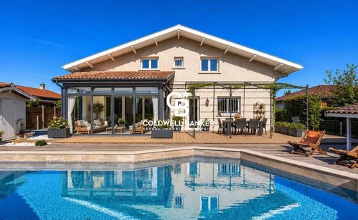 House in Aiguillon-Port, La Teste-de-Buch, France 1