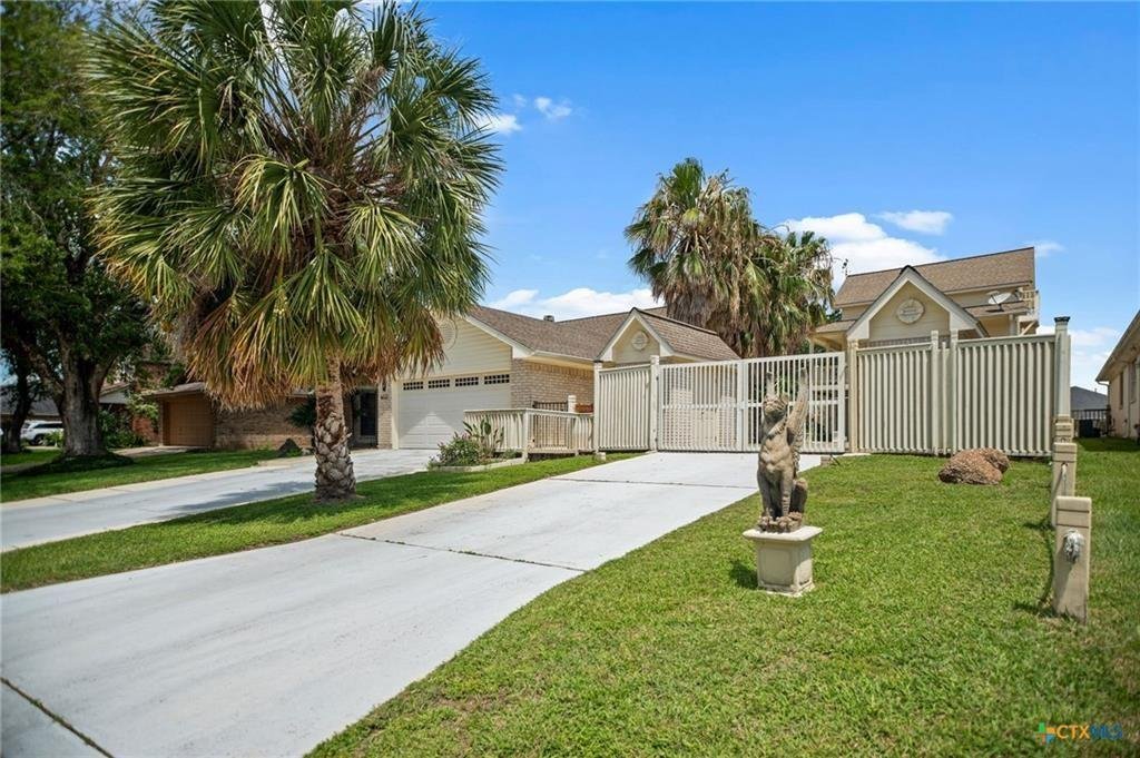 House in Port Lavaca, Texas, United States 1 - 18063588
