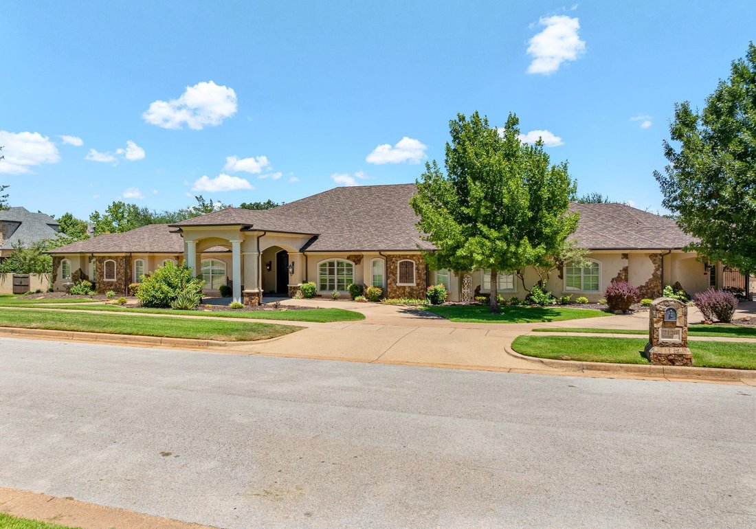 House in Tyler, Texas, United States 1 - 18063594
