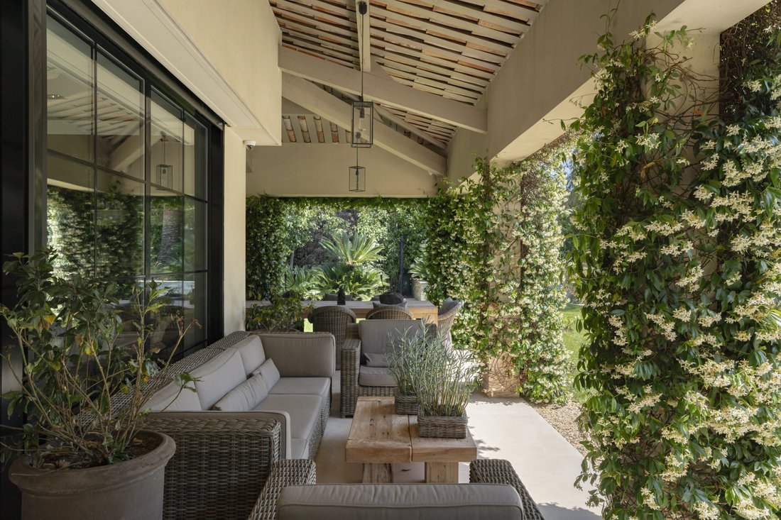 Villa in Mougins, Provence-Alpes-Côte d'Azur, France 4 - 18063072