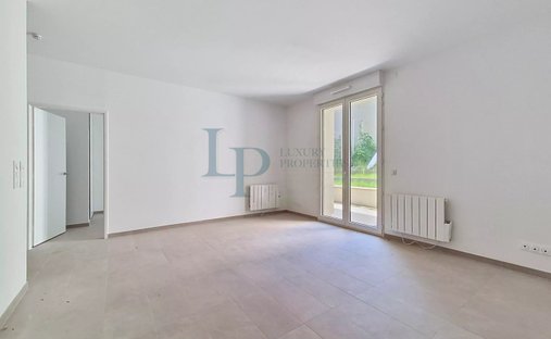 Apartment in Lycée Michelet, Vanves, France 1