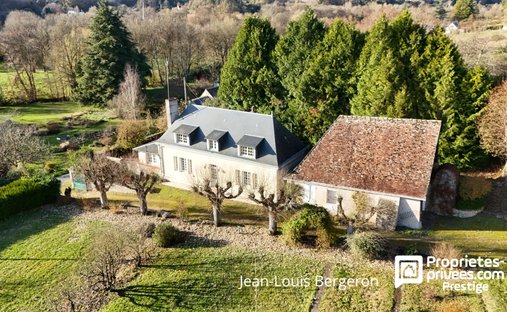 Villa in Luynes, Centre-Val de Loire, France 1