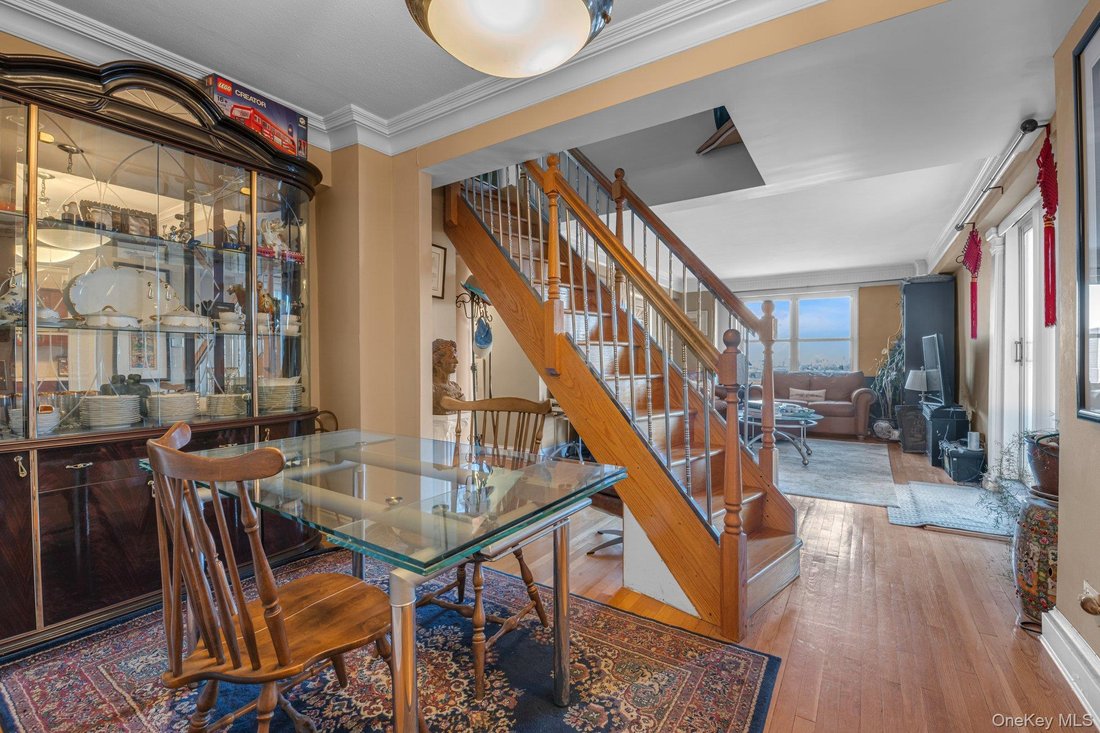 Co Op in New York, New York, United States 4 - 17023294