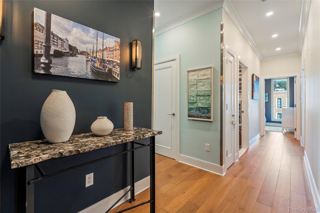 Condo in Glen Cove, New York, United States 3 - 16411645